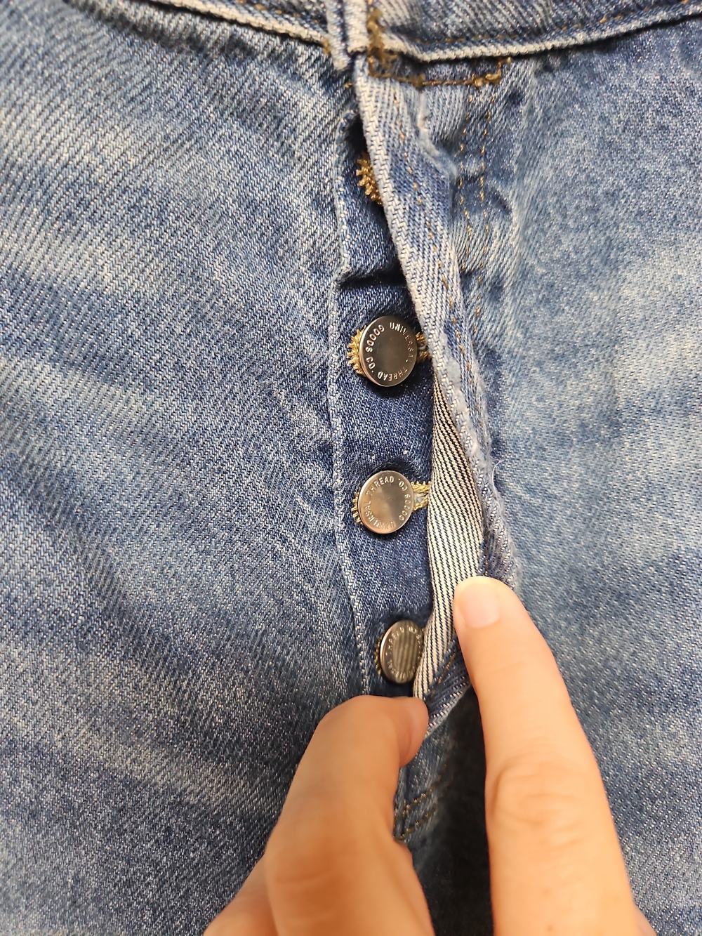 Universal Thread Women's Mid-Rise 90's Baggy Distressed Jeans Size 16 Reg NWT - Picture 8 of 9